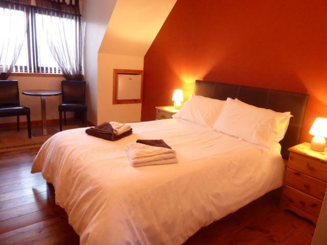 Dacama House Bed & Breakfast Ullapool Ngoại thất bức ảnh
